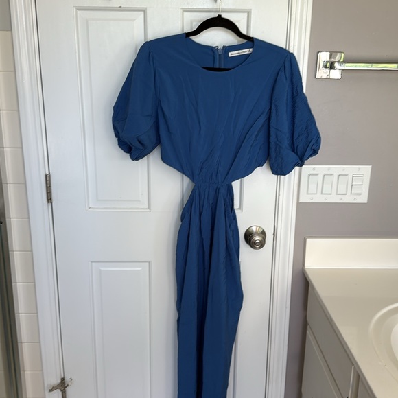 Abercrombie & Fitch Short Sleeve Cutout Maxi Dress Blue - Picture 2 of 6
